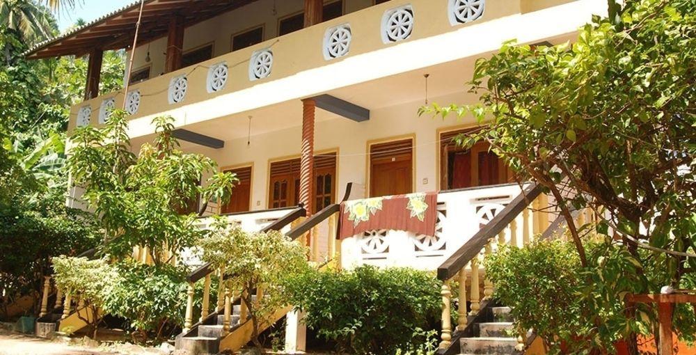 Dinu'S Resort Talaramba Esterno foto